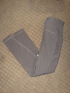 NEW lululemon athletica Gray High-Rise Leggings with Side Pockets